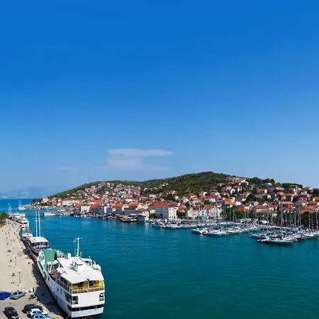 In Okrug Gornji With Sea View, Terrace, Air Conditioning, Wifi 3436-2 Apartament