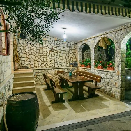 In Okrug Gornji With Sea View, Terrace, Air Conditioning, Wifi 3436-2 Apartament Trogir