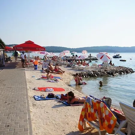 In Okrug Gornji With Sea View, Terrace, Air Conditioning, Wifi 3436-2 Apartament
